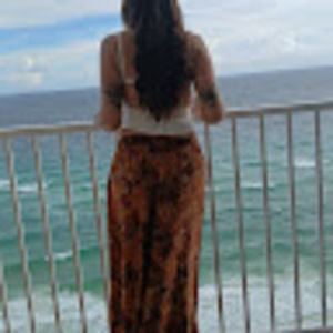 Meet your Posher, Rebecca